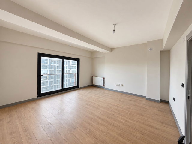 ÇİĞLİ MERKEZİ KONUMDA KİRALIK BÜYÜK TİP 2+1 SIFIR DAİRE