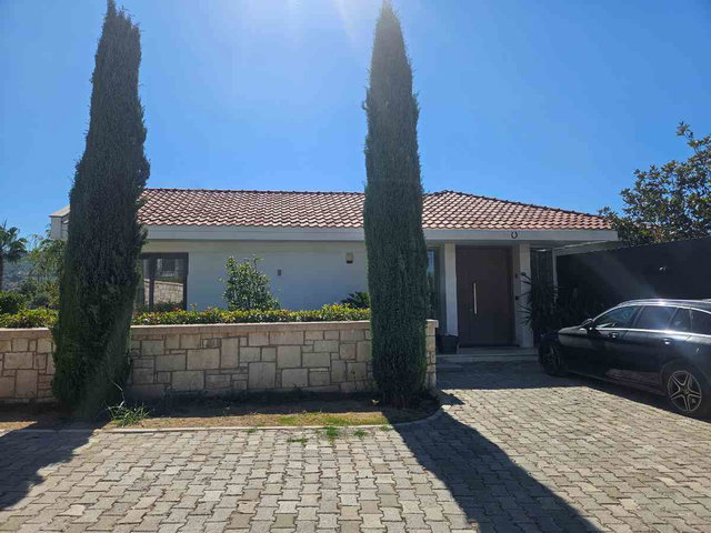 URLA KEKLIKTEPE SEFAKÖY SITESI IÇINDE EŞYALI KIRALIK MÜSTAKIL VILLA