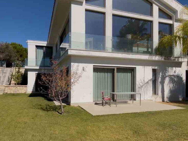 URLA KEKLIKTEPE SEFAKÖY SITESI IÇINDE EŞYALI KIRALIK MÜSTAKIL VILLA