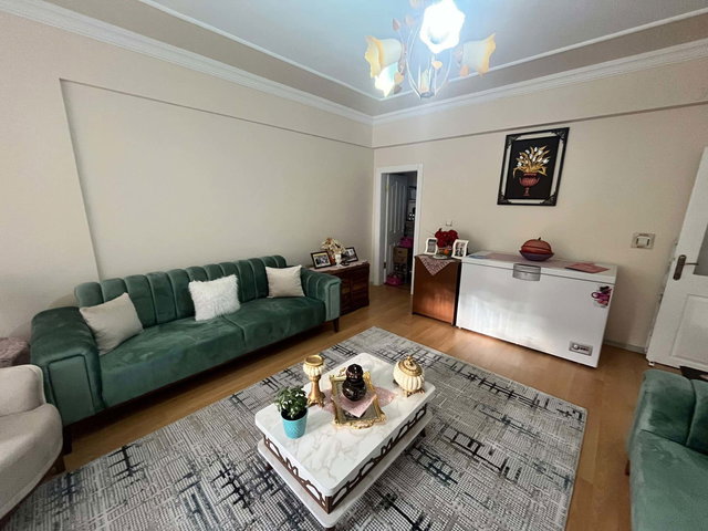 REMAX İLKE'DEN ÇAYKUR CADDESİ'NDE 4+1 SATILIK DAİRE