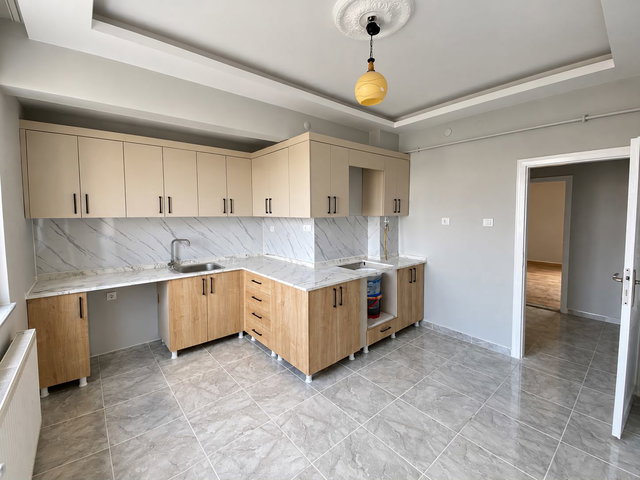 REMAX ARTIS'DEN KAYAKYOLU'NDA KIRALIK 3+1 DAIRE