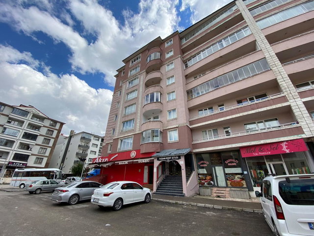 REMAX ARTIS'DEN KAYAKYOLU'NDA KIRALIK 3+1 DAIRE