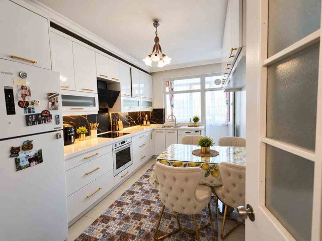 BÜYÜKÇEKMECE’DE DOĞU CEPHELİ 3+1 | 150 M² NET | 2 BANYO | BALKON | KREDİYE UYGUN