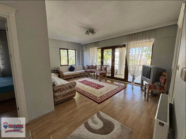 REMAX ŞEHIR'DEN TERMAL YOLUNDAKI KIRALIK VILLA