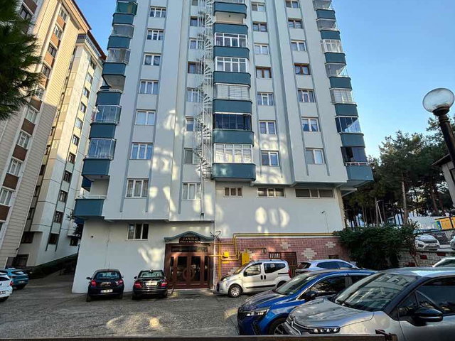 REMAX CAN BAYDIR 3+1 SATILIK DAIRE FEVZIÇAKMAK MH CANIKLI SITESI