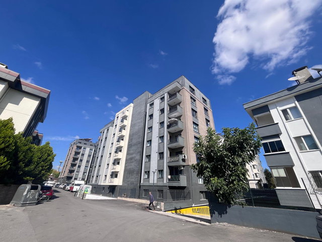 TUZLA YENİ HAS SİTESİNDE 2+1 SATILIK DAİRE
