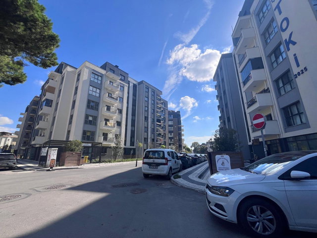 TUZLA YENİ HAS SİTESİNDE 2+1 SATILIK DAİRE