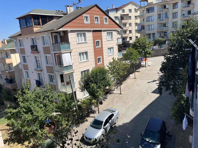 REMAX KANYON SARIKUM MEVKİİ ARAKAT KİRALIK DAİRE