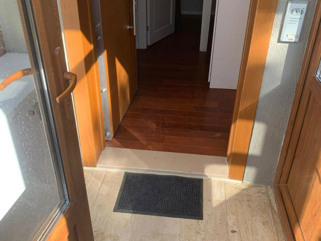 KOÇ ÜNIVERSITESINE YAKIN EŞYALI KIRALIK 1+1 ÇATI KATI DAİRE