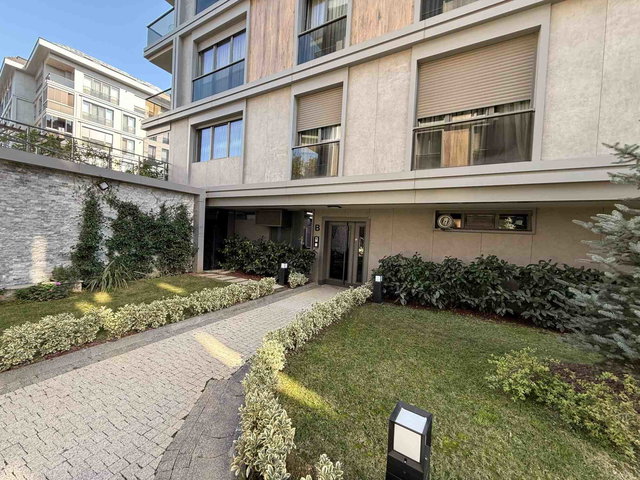 REMAX ANI 'DAN ÇENGELKÖY VERA SİTESİ 'NDE SATILIK 4+1 ÇATI DUBLEKSİ