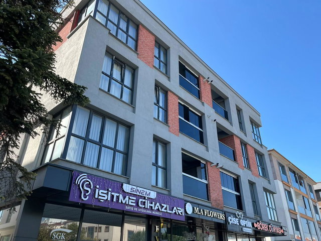 RE/MAX DIA’DAN DÜZCE AZİZİYE MAHALLESİ’NDE MERKEZİ KONUMDA 2+1 DAİRE