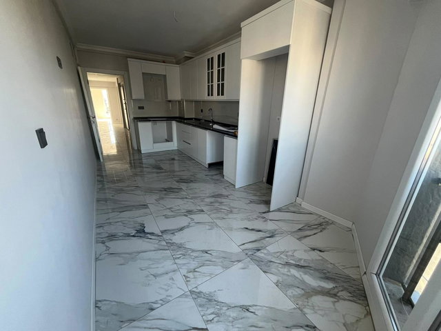MANİSA AKHİSAR HÜRRİYET MAH. CADDED ÜZERİNDE  DUBLEKS DAİRE