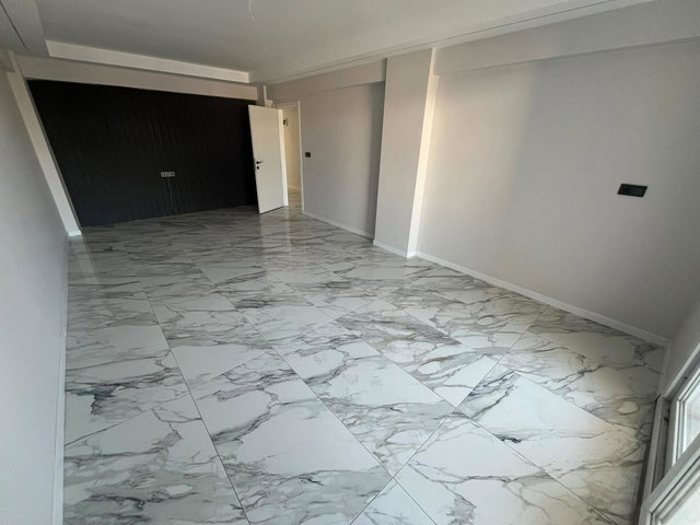 MANİSA AKHİSAR HÜRRİYET MAH. CADDED ÜZERİNDE  DUBLEKS DAİRE