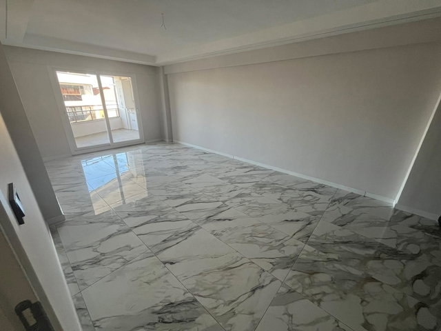 MANİSA AKHİSAR HÜRRİYET MAH. CADDED ÜZERİNDE  DUBLEKS DAİRE