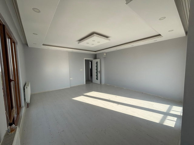 TAŞKÖPRÜ MERKEZ'DE DENİZ MANZARALI GENİŞ SATILIK 3+1 DAİRE