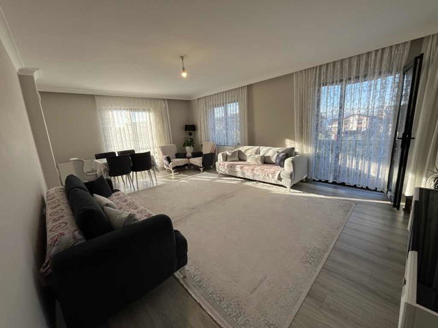 KARAMÜRSEL’DE SİTE İÇİNDE 3+1 | 120 M² NET | BALKONLU | KAT MÜLKİYETLİ TAPULU