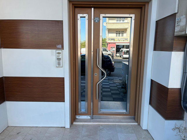 DARICA OSMANGAZİ MAH. ATATÜRK CAD. ÜZERİ 3+1 ARAKAT GENİŞ DAİRE