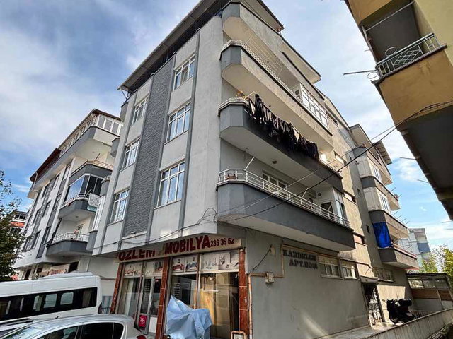 REMAX CAN BAYDIR 4+1 SATILIK DAIRE FEVZI ÇAKMAK MH BULVARA CEPHE
