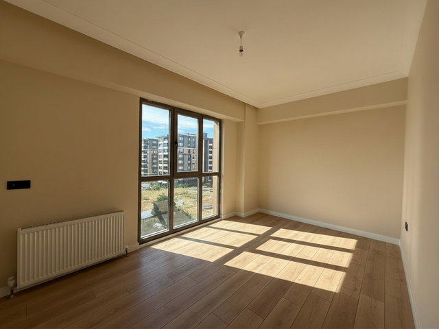 ÇORLU’DA SIFIR 2+1 KİRALIK DAİRE | 2 BANYO, BALKON, MERKEZİ ISITMA (PAY ÖLÇER)