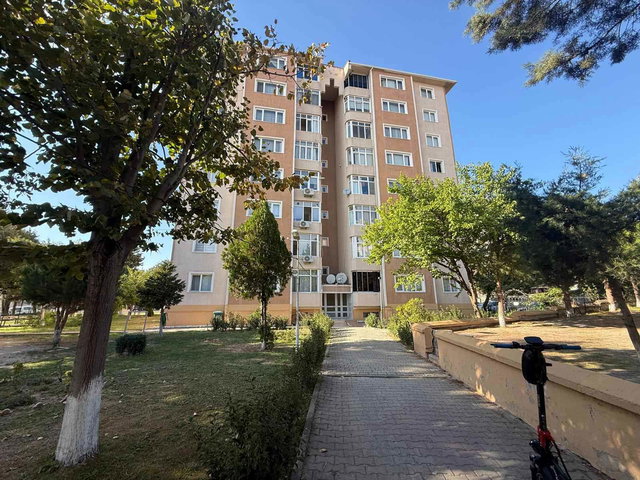 REMAXLAN'DEN KİRALIK 3+1 DAİRE BELEDİYE KONUTLARINDA