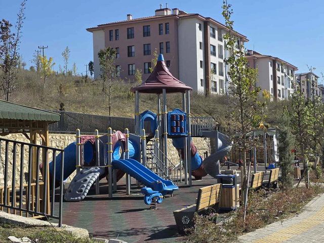 KOCAELI IIZMIT SEPETÇI TOKI KONUTLARI 2+1 KIRALIK DAIRE