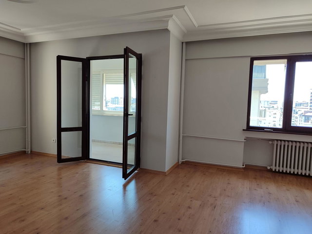 CADDEBOSTAN BELGESAY SOKAK 3+1 GÜVENLİKLİ AÇIK OTOPARKLI