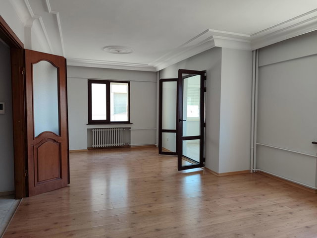 CADDEBOSTAN BELGESAY SOKAK 3+1 GÜVENLİKLİ AÇIK OTOPARKLI
