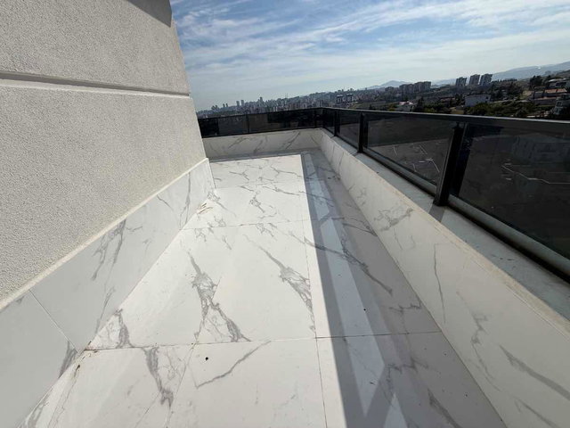 ATAKENT GAFFAR OKAN CADDESİNE CEPHE 200 M2 SATILIK 4+1 DUBLEKS