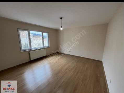 REMAX KANYON’DAN KİRALIK 2+1
