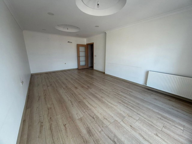 BAĞCILAR'DA SİTE İÇERİSİN'DE 3+1 SATILIK DAİRE