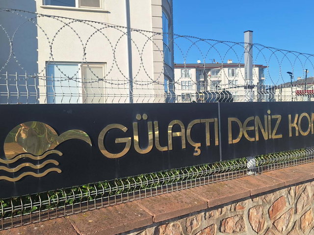 GÜLAÇTI 1.ETAP'TA DENİZ MANZARALI BAHÇELİ 2+1 KİRALIK DAİRE