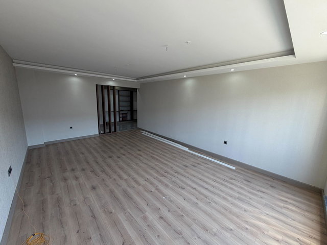 NATA VEGA YANI SKYLINE TOWER'DA SIFIR LÜX YAPILI KIRALIK 4,5+1 DAIRE