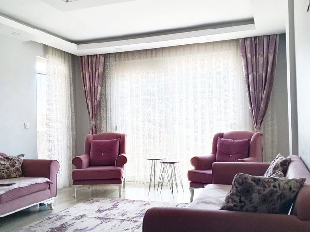 HABİBLER’DE ANA CADDE ÜZERİNDE GENİŞ VE KULLANIŞLI 2+1