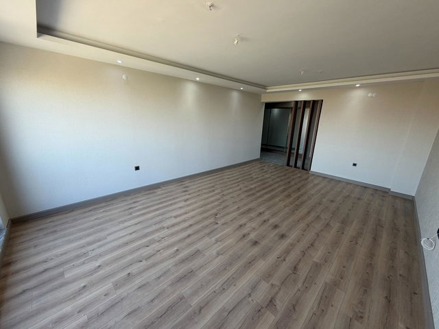 NATA VEGA YANI SKYLINE TOWER'DA SIFIR LÜX YAPILI KIRALIK 4,5+1 DAIRE