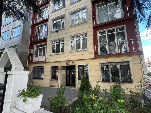 BAKIRKÖY MEYDANA YAKIN 2+1 SATILIK