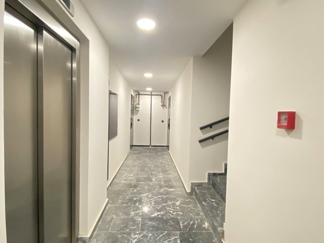 FENERYOLUNDA  78 M2 NET  2+1 SATILIK DAİRE...