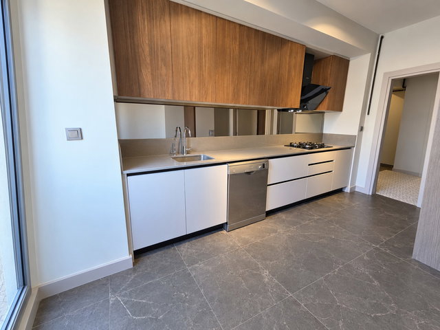 KIZILTOPRAKTA SİTE İÇİNDE 3+1 | 125 M² NET | DOĞU-GÜNEY CEPHE | KİRALIK DAİRE