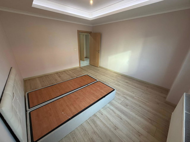 BAĞCILAR'DA SİTE İÇERİSİN'DE 3+1 SATILIK DAİRE