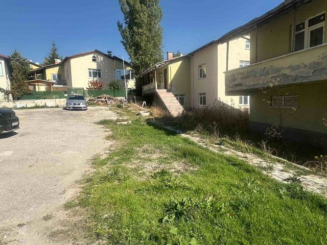MEMLIK GÜNEYKENT VILLARINDA SATILIK VILLA