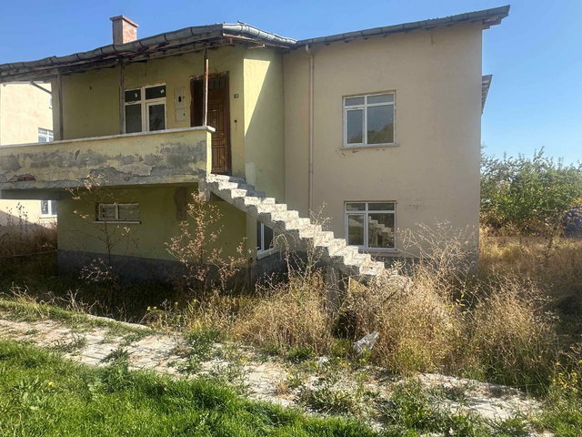 MEMLIK GÜNEYKENT VILLARINDA SATILIK VILLA