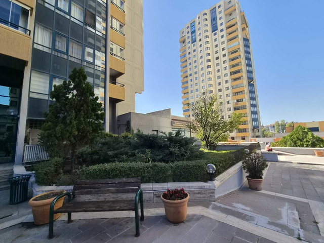 AYRANCI ÇANKAYA PARK EVLERİ'NDE, TEMİZ MOBİLYALI GENİŞ 1+1 DAİRE