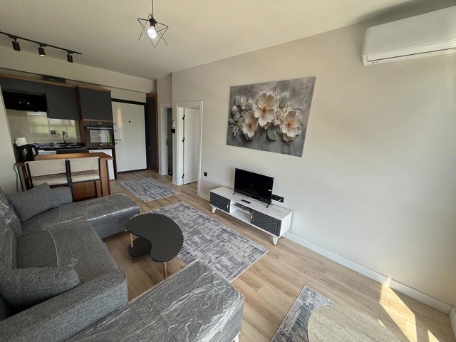 REMAX LAND' DEN UYSAL GLORIA'DA EŞYALI KLİMALI KİRALIK 1+1 DAİRE
