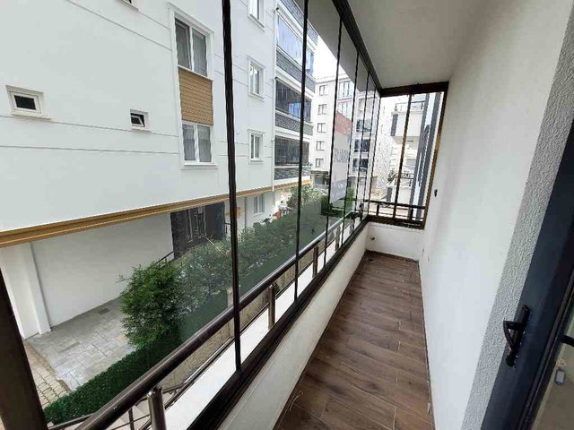 ATAKUM FİNAL OKULLARININ ARKA SOKAĞINDA SATILIK 2+0 CAM BALKONLU  KİRACILI SATILIK DAİRE
