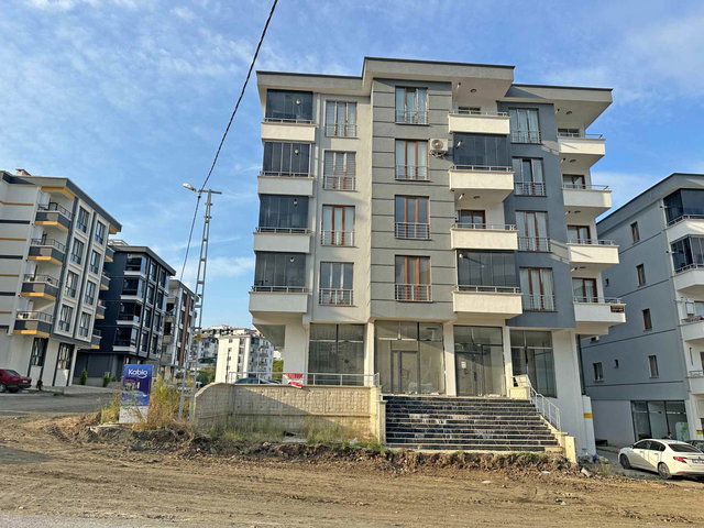 HÜSEYIN BOYLU'DAN PAMUKLU BULVARINA CEPHE KIRALIK 1+1 DAIRE