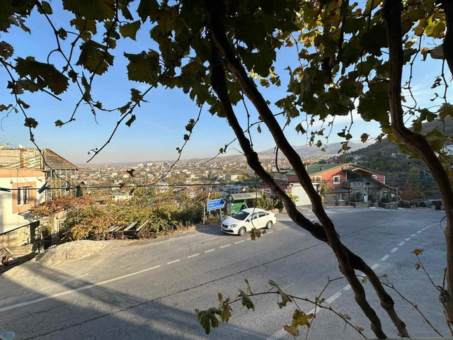 KAYSERİ MELİKGAZİ KIRANARDI’DA GÜNEY-BATI CEPHELİ 8+1, 180 M², BOŞ MÜSTAKİL EV