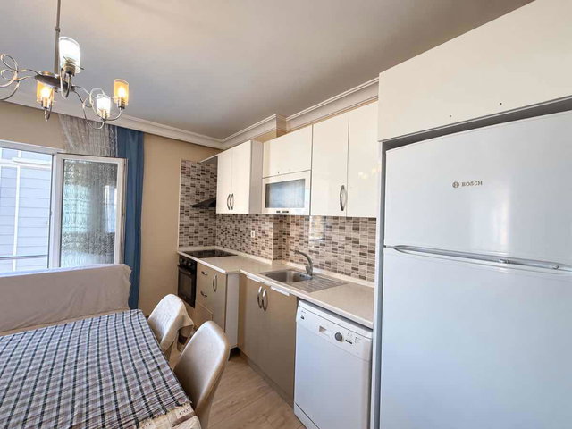 KOLEJLER BÖLGESİNDE HAVUZLU BUTİK SİTEDE ÇİFT CEPHELİ SATILIK 1+1 DAİRE
