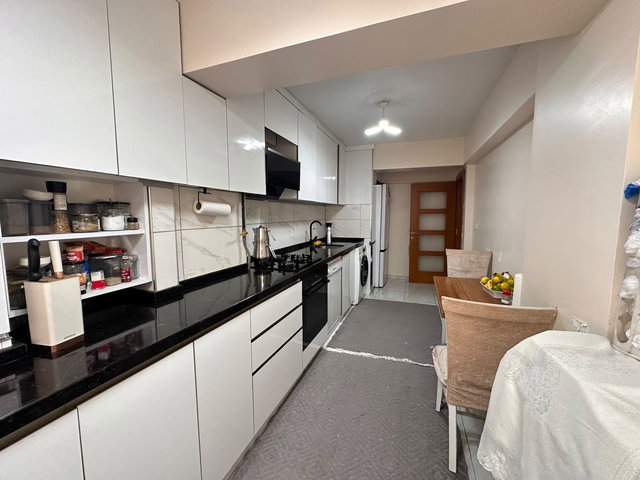 REMAX KAYA ERAY'DAN EYÜP EMNİYETTEPE'DE 4+1 SATILIK GENİŞ DAİRE