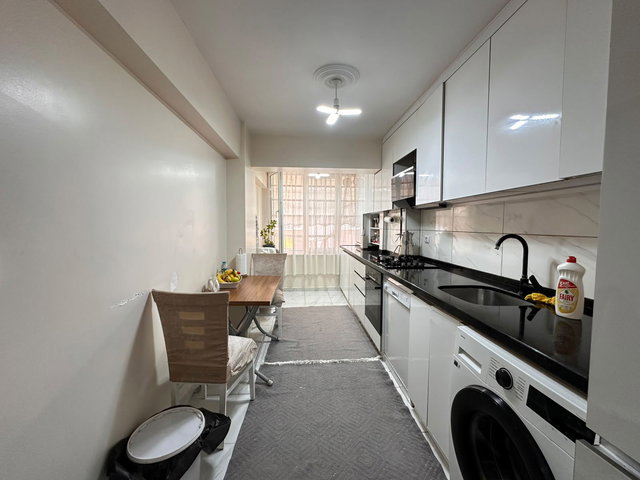 REMAX KAYA ERAY'DAN EYÜP EMNİYETTEPE'DE 4+1 SATILIK GENİŞ DAİRE