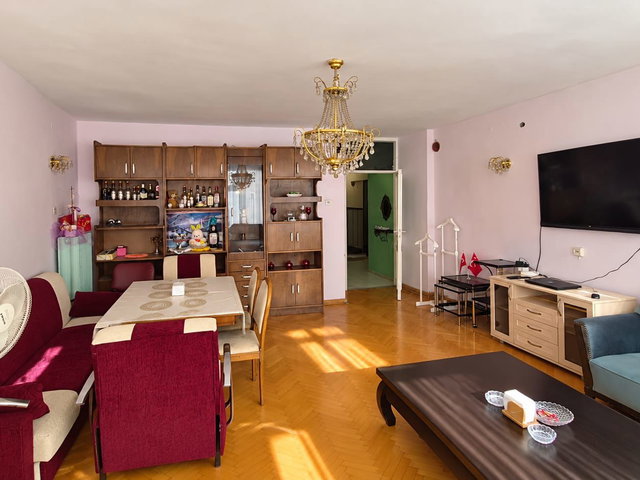 KAVAKLIDERE'NİN KALBİNDE, KENNEDY CADDESİ'NE YAKIN FIRSAT DAİRE