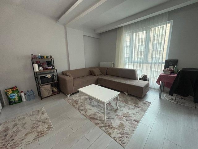 TRAMVAYA 300 METRE MESAFEDE KREDİYE BE FINANS KURUMLARINA UYGUN 60 M2 1+1 SATILIK DAİRE